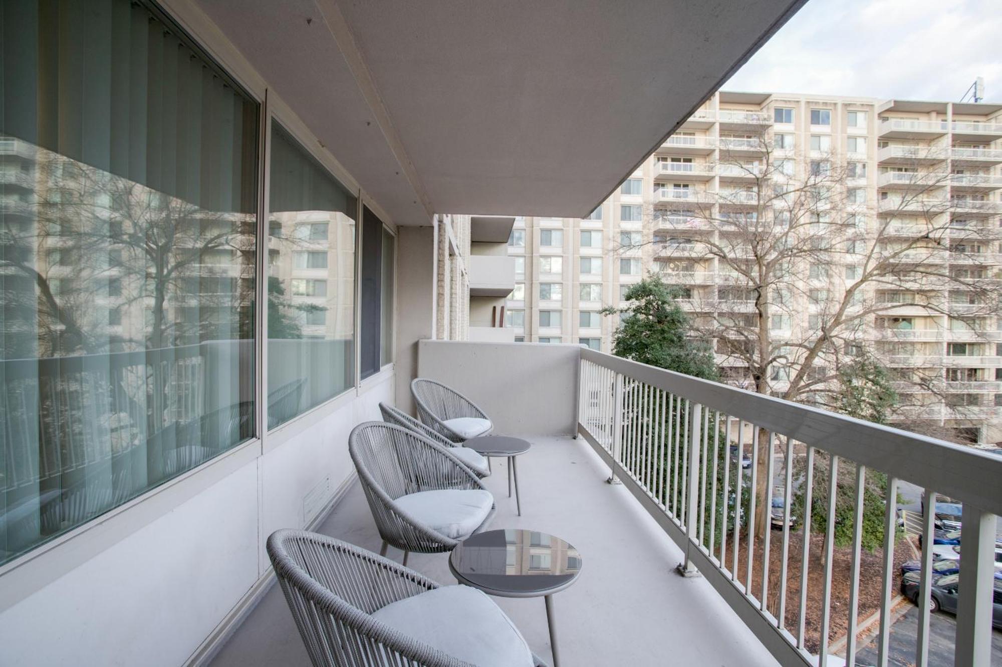 Sensational Condominium @Crystal City 阿林顿 外观 照片